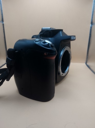 Nikon d50 1mp digital slr - 6.1mp,