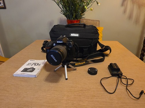 Nikon d70s dslr camera - nikon, +
