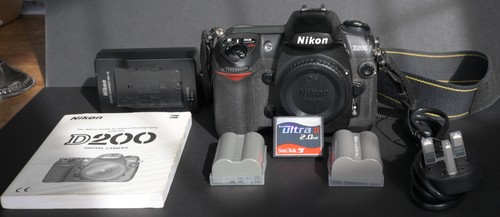 Nikon d200 camera bundel with - nikon,