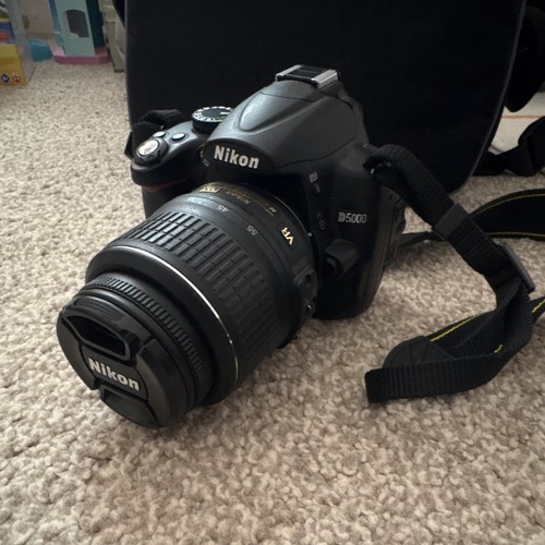Nikon d5000 digital slr - nikon,