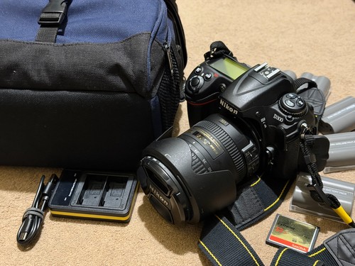 Nikon d300 3mp digital slr - nikon,