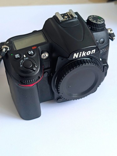 Nikon d7000 digital slr - nikon,