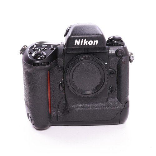 Nikon 35mm film slr - f5,