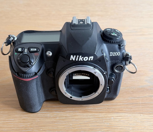 Nikon d200 digital - d200, slr
