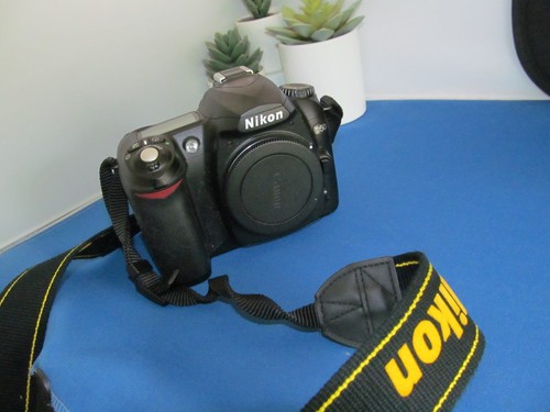 Nikon d50 dslr camera - d50, black