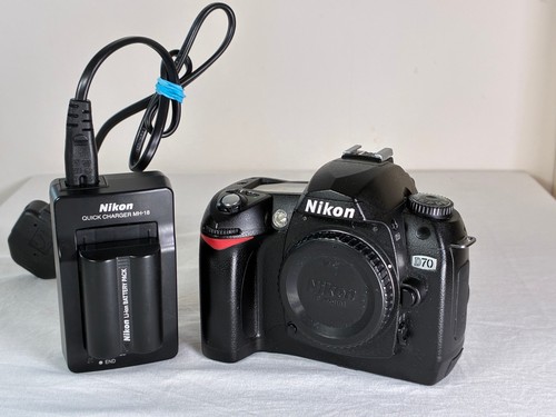 Nikon d70 1mp digital slr - digital,