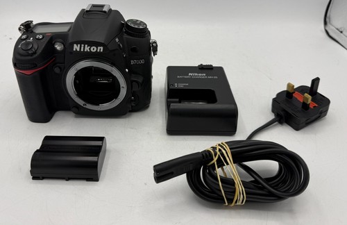 Nikon d7000 2mp digital - 16.2mp, slr
