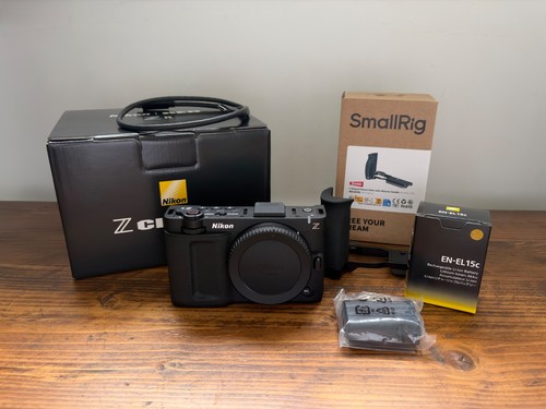 Nikon cinema camera - zr,