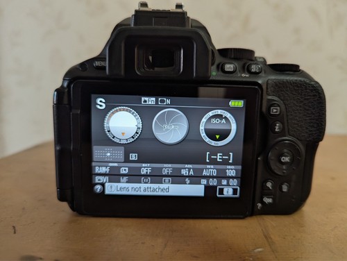 Nikon d5500 2mp digital - nikon,