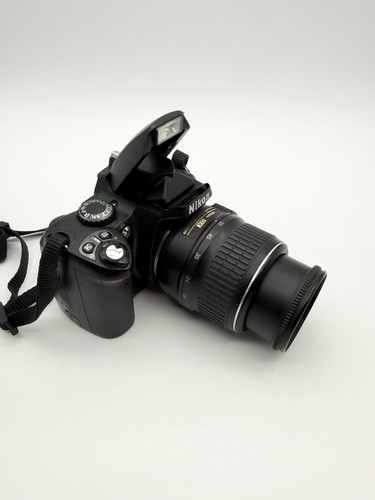 Nikon d40 6mp digital slr - d40,