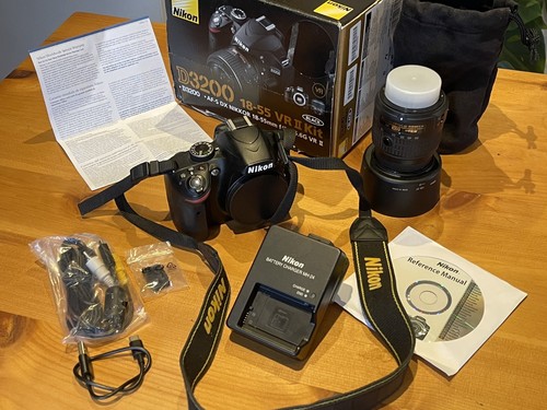 Nikon d3200 digital - 18-55,