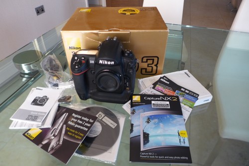 Nikon 1mp digital slr - digital,