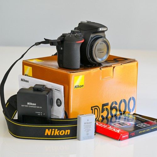 Nikon d5600 dslr camera body - nikon,