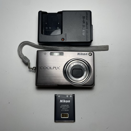 Nikon coolpix s700 12mp - nikon,