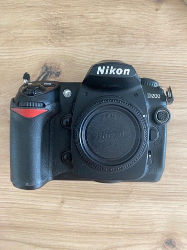 Nikon d200 dslr - d200,